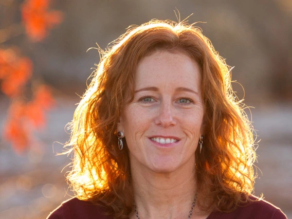 Veronica Mullins Headshot